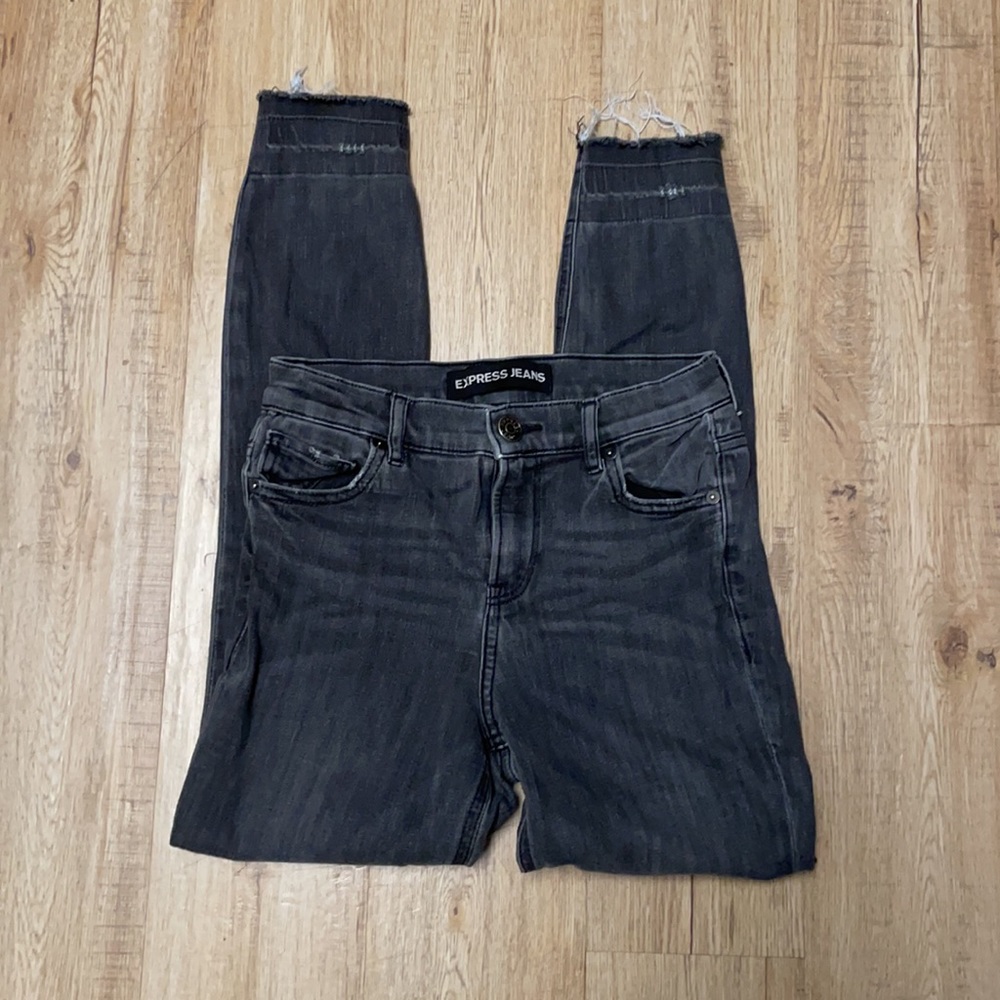 Express Jeans - Picture 3 of 4